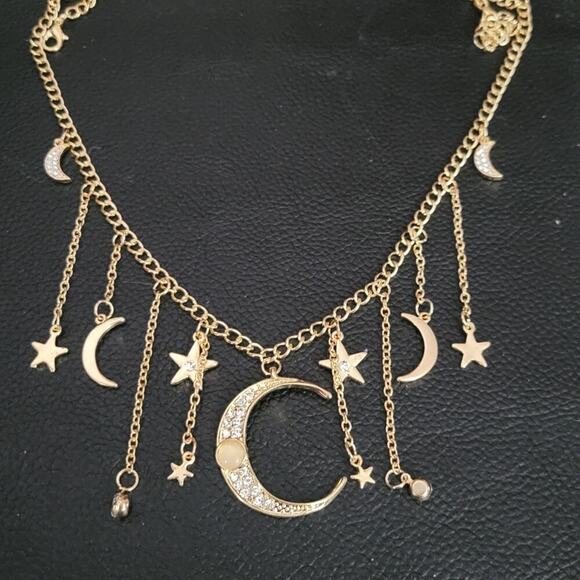 Crescent moon and stars boho necklace - Picture 8 of 10